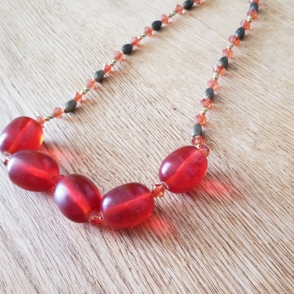 Beaded necklace - Picture 2 of 2